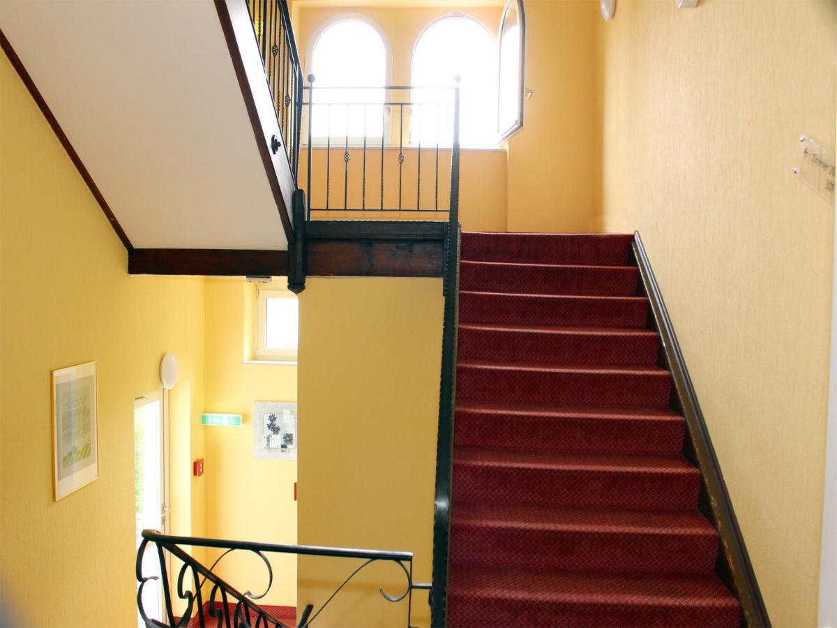 Hotel Neustaedter Hof تيتيسي نيوستادت المظهر الخارجي الصورة